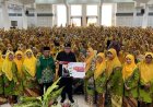 Alex Indra Lukman Bekali 85 Ribu Batang Bibit Produktif Tingkatkan Ekonomi Warga Muhammadiyah Sumbar