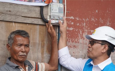 Warga Bungus Kini Nikmati Listrik Gratis, PLN dan YBM PLN Hadirkan Terang hingga Pelosok kota Padang