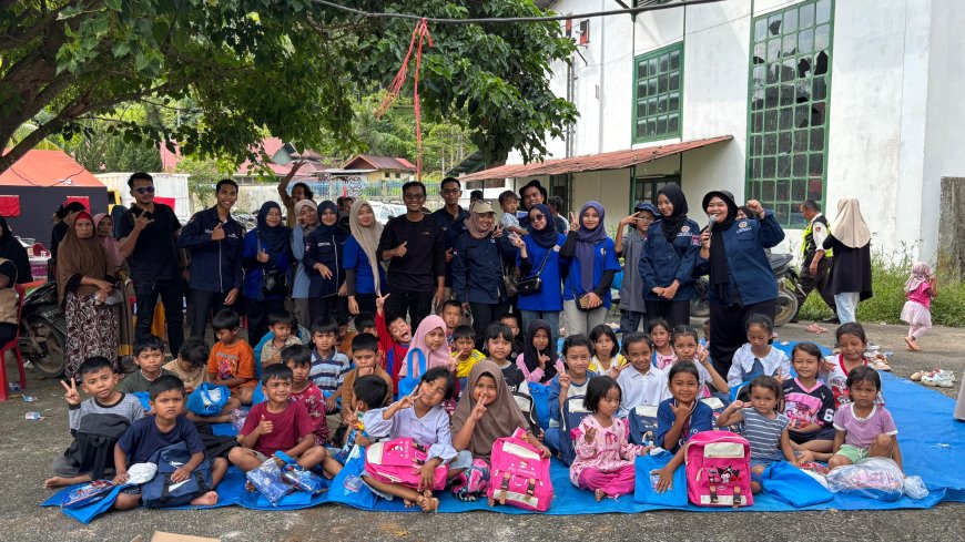 Karang Taruna Lubuk Begalung Hibur Anak-anak Korban Banjir di Batu Busuak