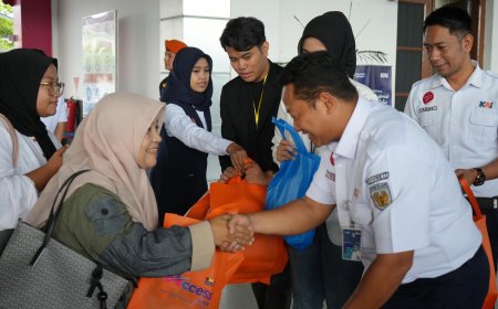 Hari Pertama Jalur KAI ke Kayutanam di Serbu Warga
