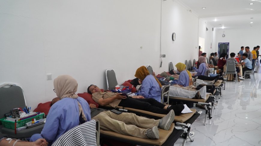 Menyemarakkan Bulan K3 Nasional 2026, PLN UID Sumbar melakukan kegiatan Donor Darah dan Fun Walk