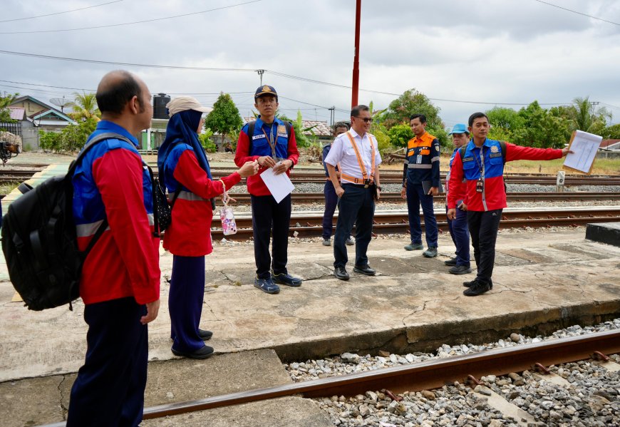 Pastikan Operasional Aman, KAI Divre II Sumbar Lakukan Inspeksi Keselamatan Lebaran