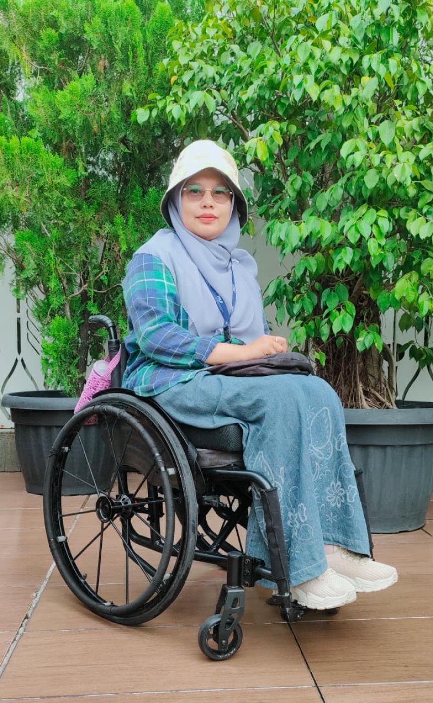 Bertahan Hidup dengan Merajut Kisah Silvia – Kartini Disabilitas Sumbar Award
