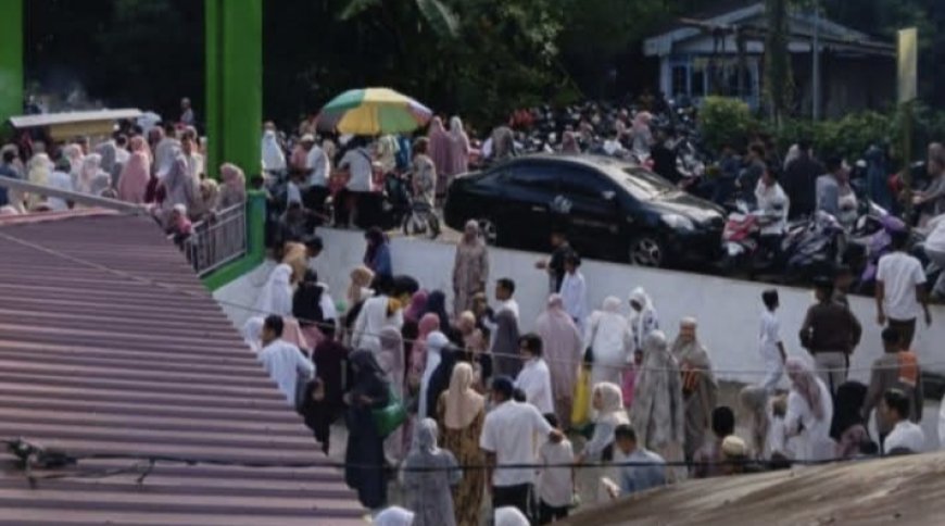 Viral! Pengusaha Emas H. Sagi Kurban 60 Ekor Sapi untuk Ribuan Warga Aur Malintang