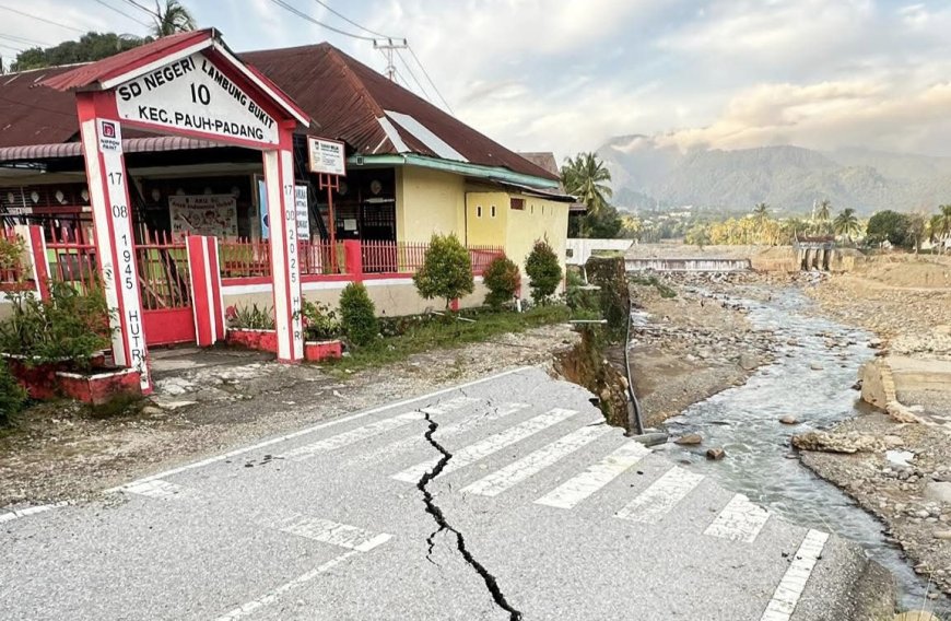 SD Negeri 10 Lambung Bukit Terancam Ambruk, Aktivitas Belajar Tetap Berjalan di Tengah Rasa Was-was
