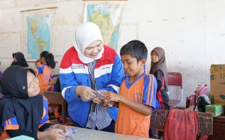 Pertamina Edukasi Lingkungan  Anak Anak Sekolah di Kawasan Pesisir Medan