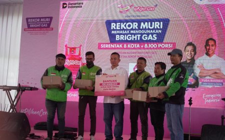Pertamina Cetak Rekor MURI Memasak dengan Bright Gas di Medan