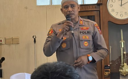Hari Pertama Jadi Kapolsek Nanggalo, AKP Ade Saputra Langsung Sapa Jemaah Masjid